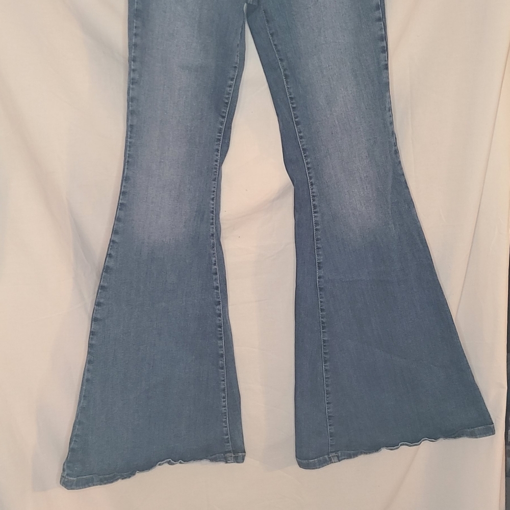 Free People Bell Bottom Jeans, Size 30R - Picture 2 of 14